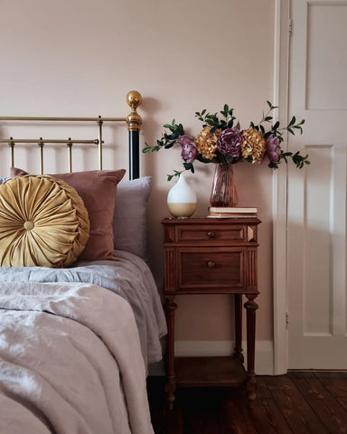 Photo from Instagram @elle_the_home_bird